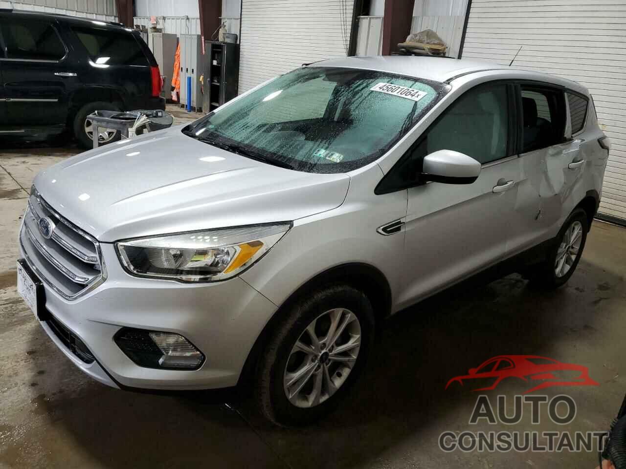 FORD ESCAPE 2017 - 1FMCU0GD5HUF04103