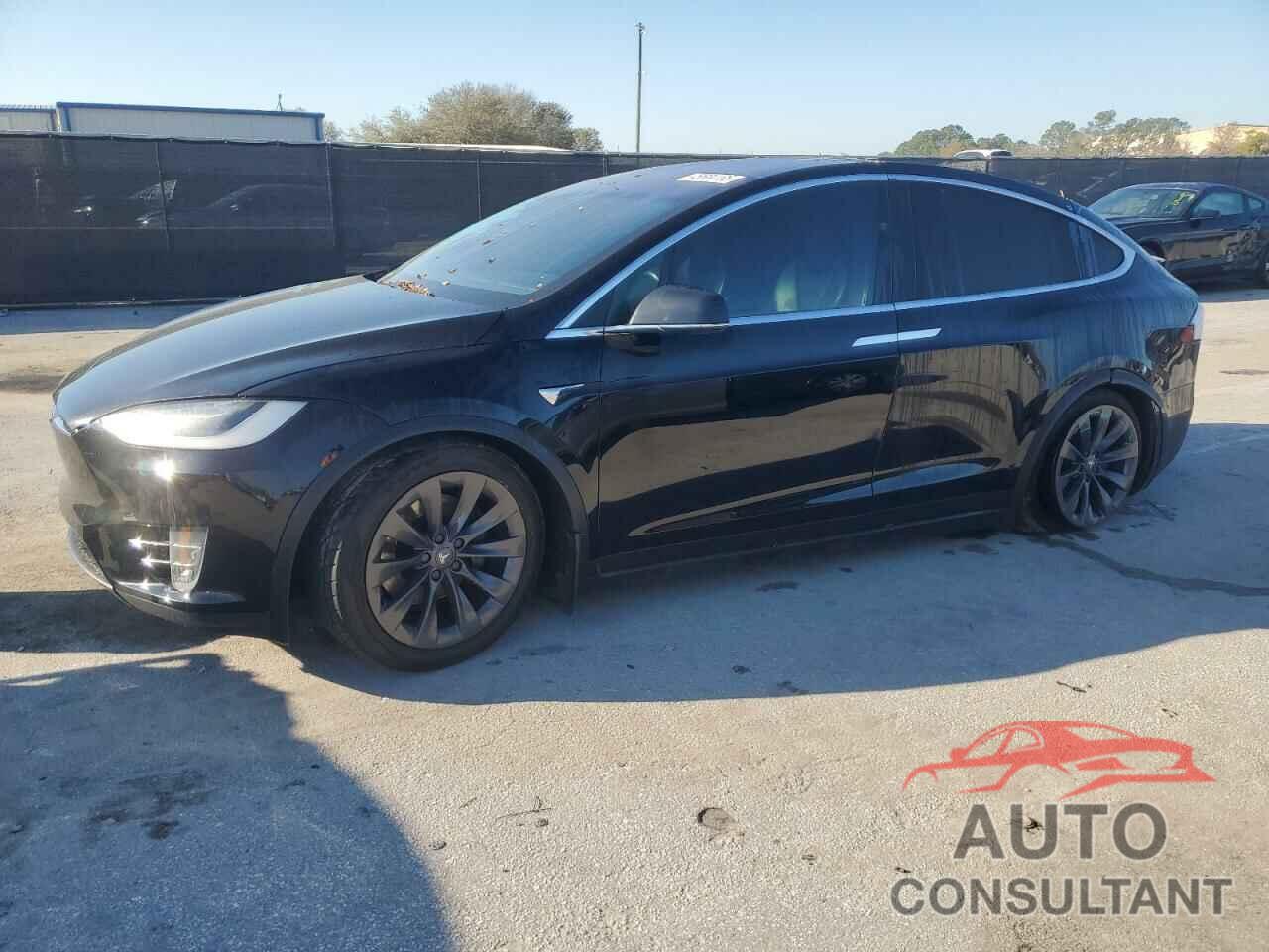 TESLA MODEL X 2019 - 5YJXCBE27KF151790