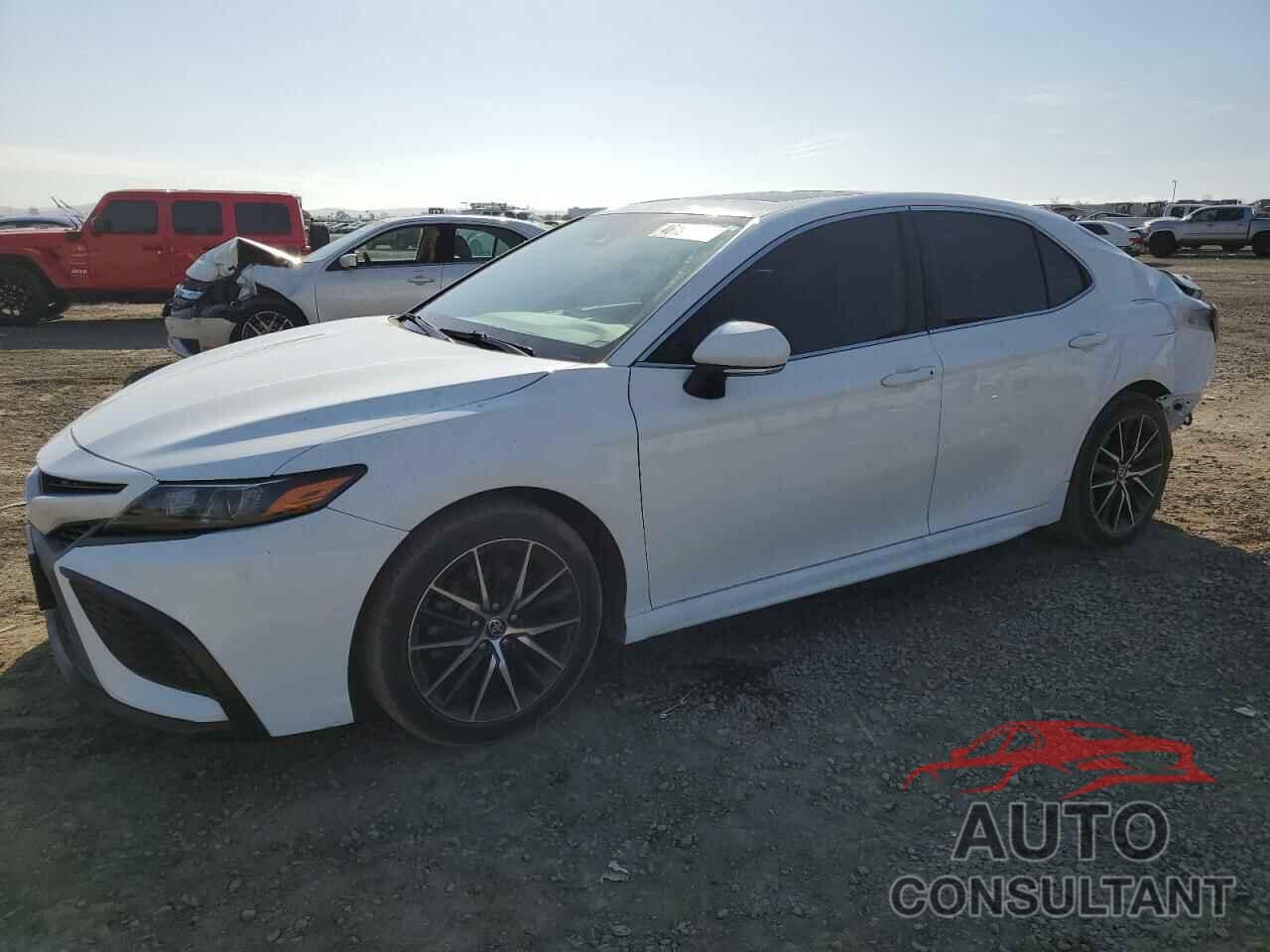 TOYOTA CAMRY 2021 - 4T1G11AK4MU535358