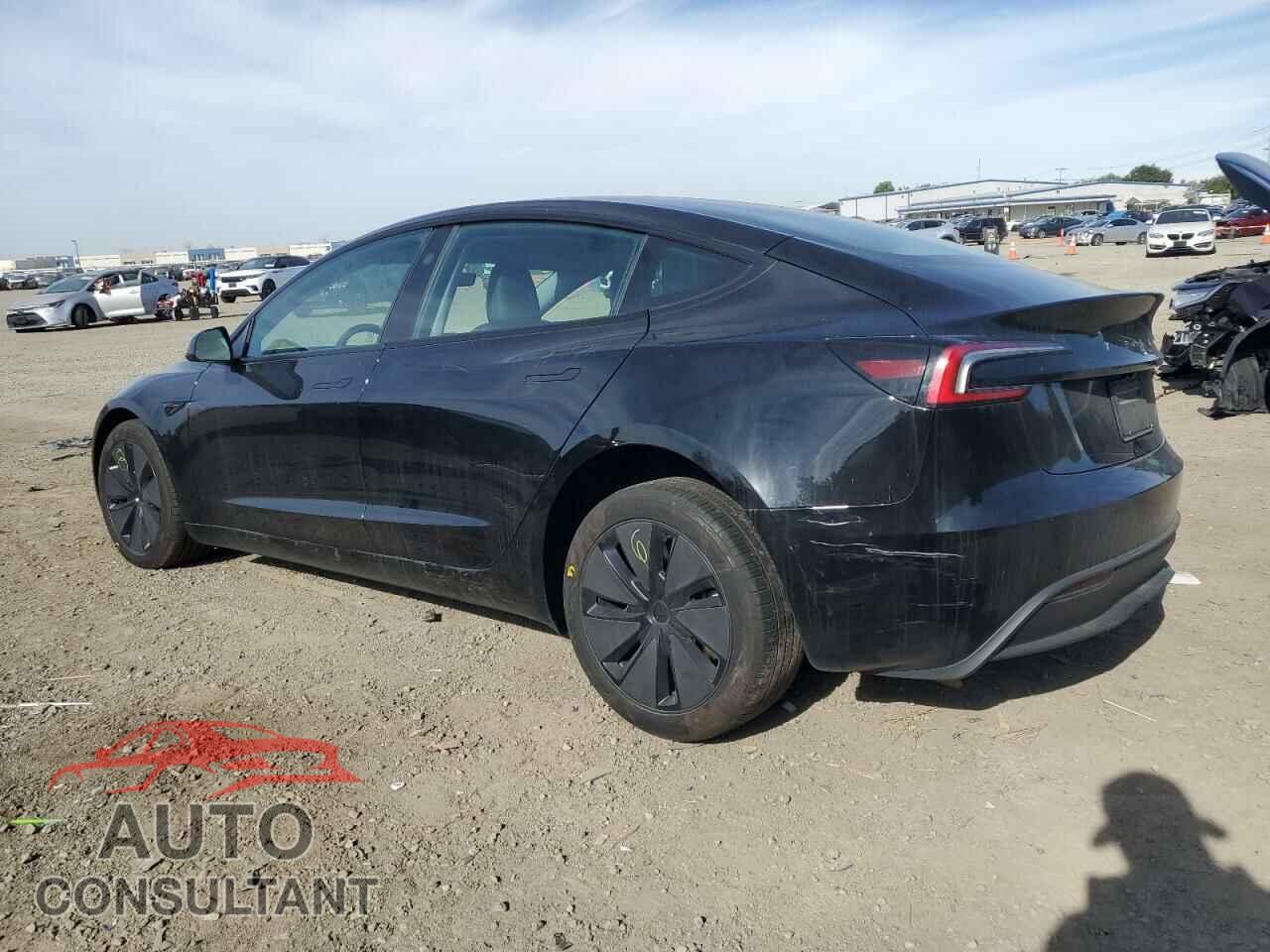 TESLA MODEL 3 2024 - 5YJ3E1EB5RF729799