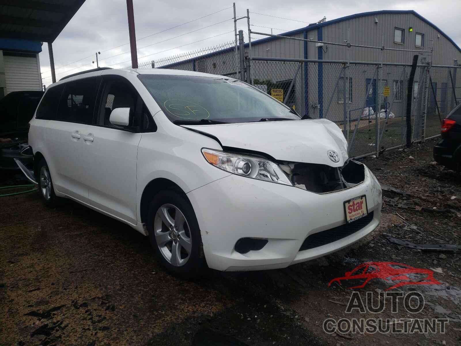 TOYOTA SIENNA 2016 - 5TDKK3DC5GS726761