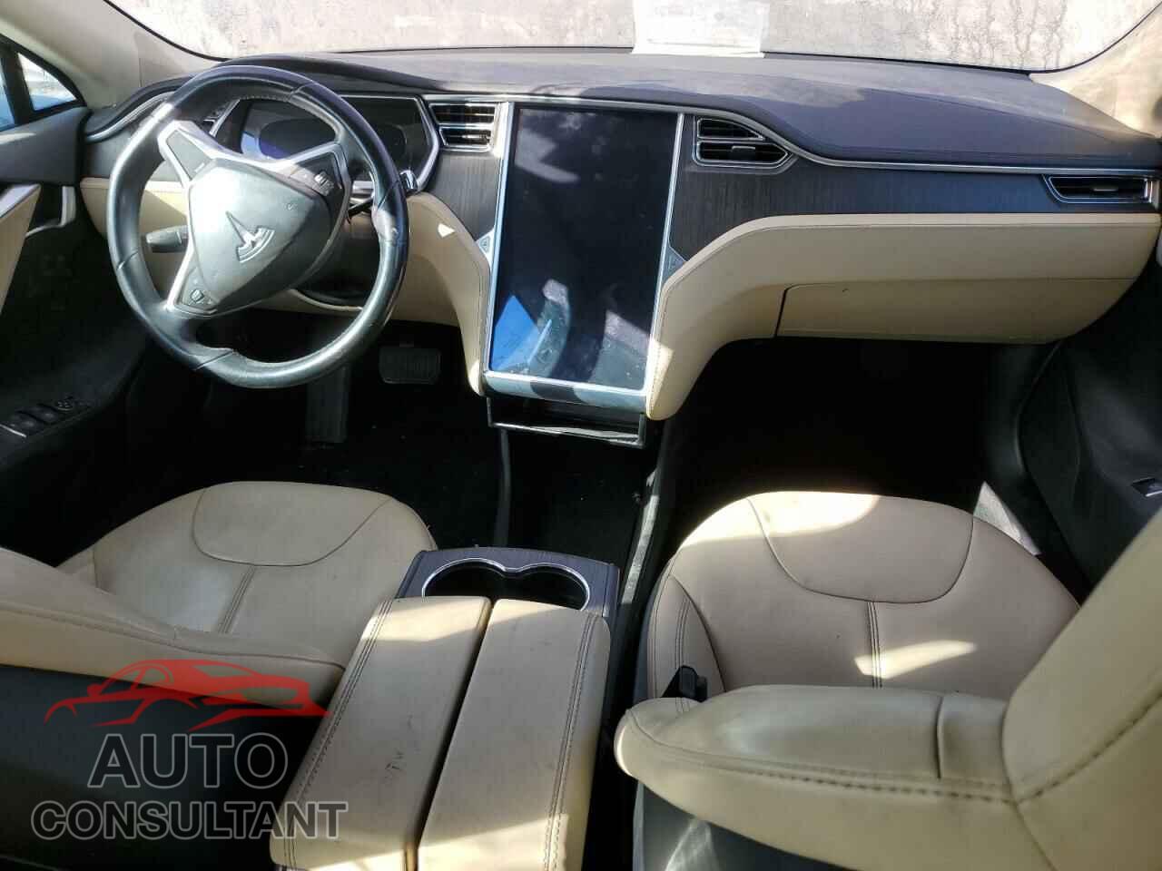 TESLA MODEL S 2013 - 5YJSA1BC8DFP10158