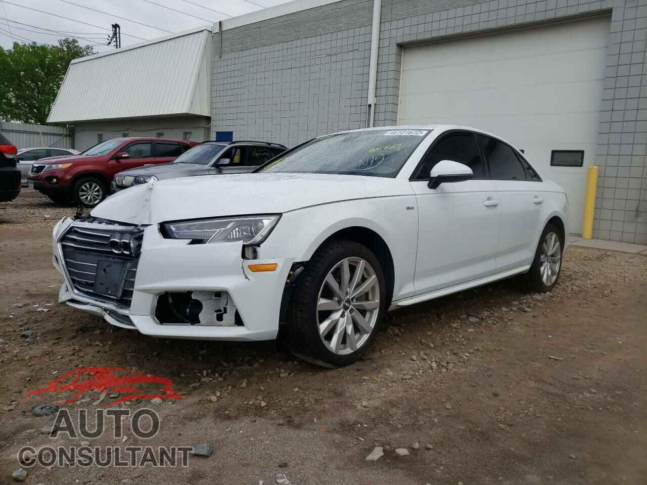AUDI A4 2018 - WAUDNAF40JA040512