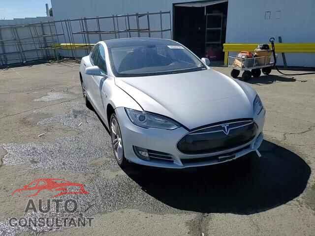 TESLA MODEL S 2013 - 5YJSA1CN0DFP13653