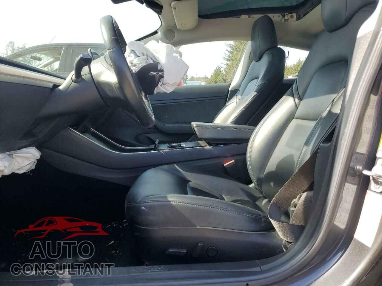 TESLA MODEL 3 2018 - 5YJ3E1EA7JF021727