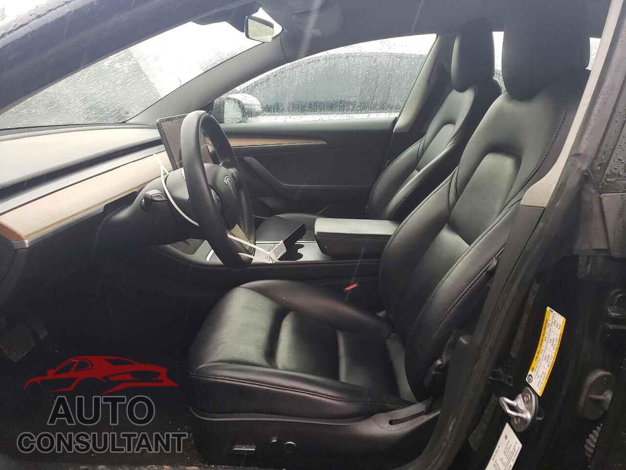TESLA MODEL 3 2021 - 5YJ3E1EB3MF056360
