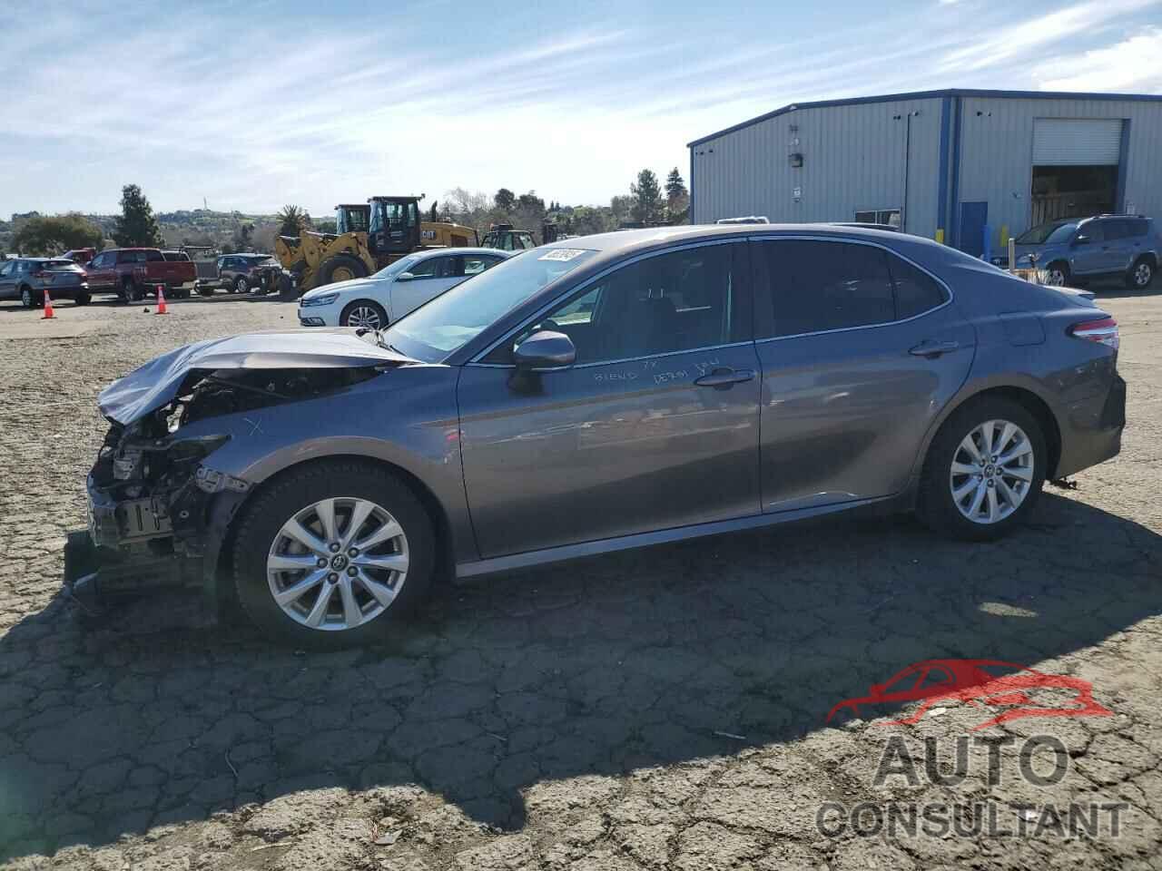 TOYOTA CAMRY 2018 - 4T1B11HK7JU022617