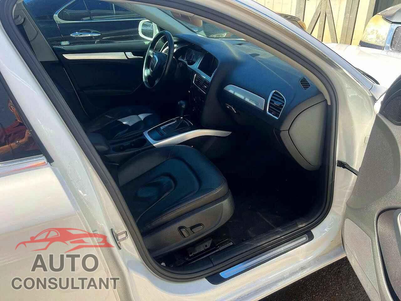 AUDI A4 2012 - WAUBFAFL5CA117924