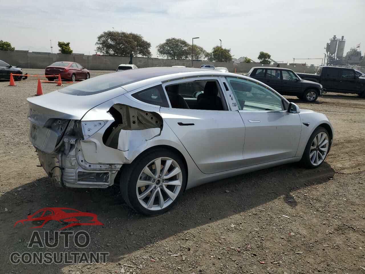 TESLA MODEL 3 2018 - 5YJ3E1EA8JF012146