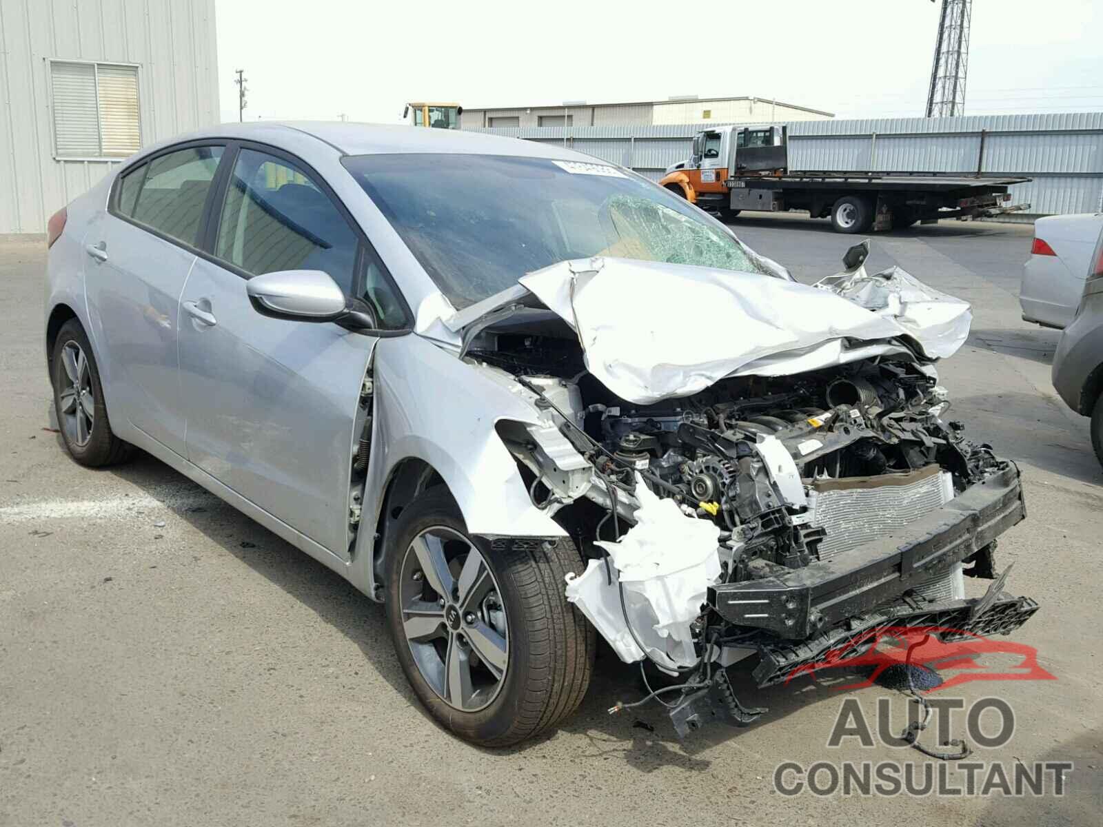 KIA FORTE 2018 - 3KPFL4A77JE175522