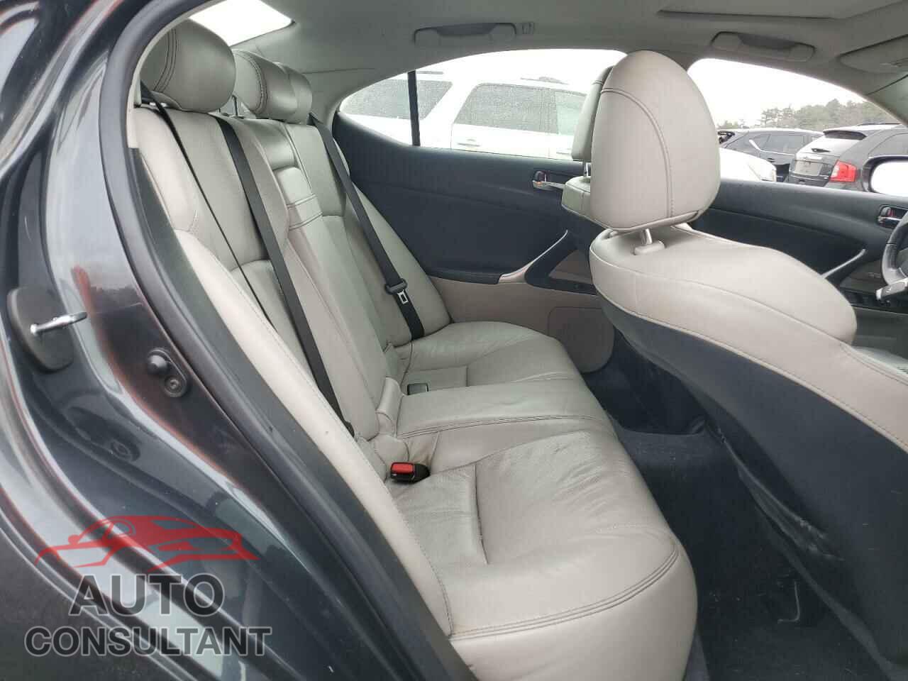 LEXUS IS 2010 - JTHCF5C24A5036718