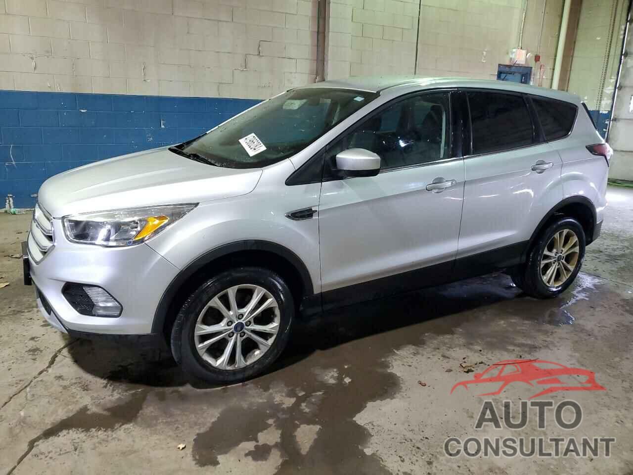 FORD ESCAPE 2017 - 1FMCU9G92HUB27441