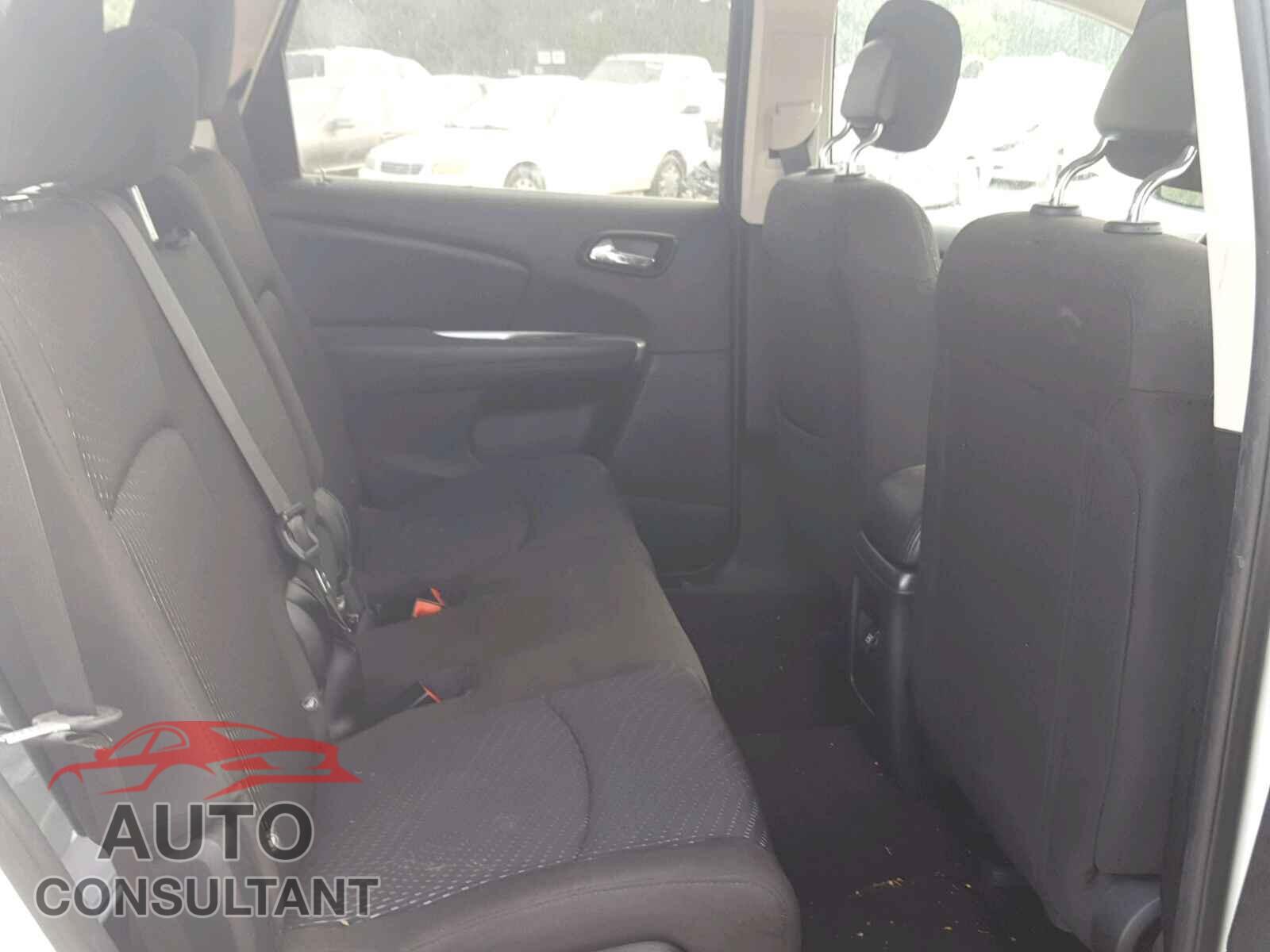 DODGE JOURNEY SE 2017 - 3C4PDCAB3HT710089