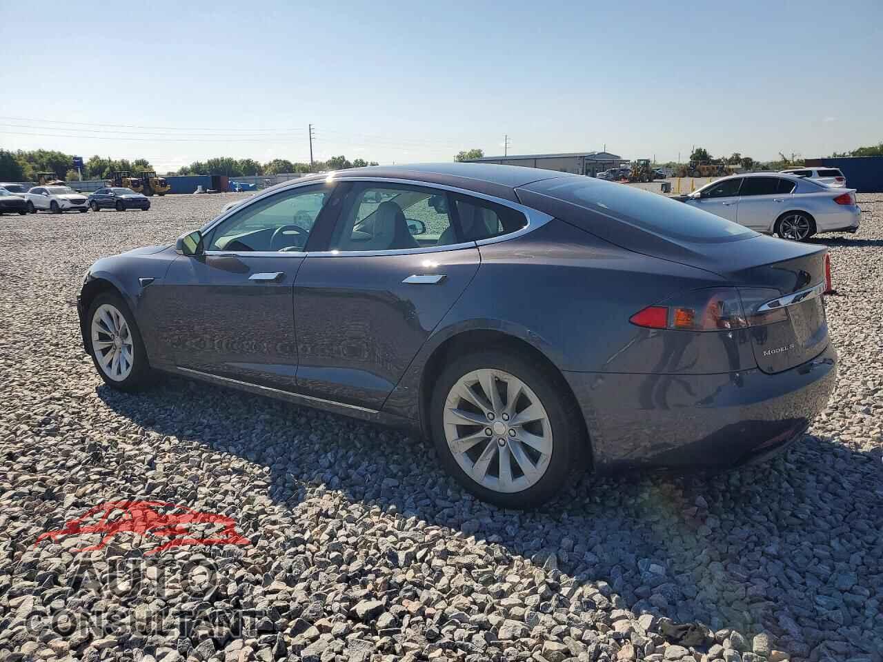 TESLA MODEL S 2018 - 5YJSA1E22JF268377