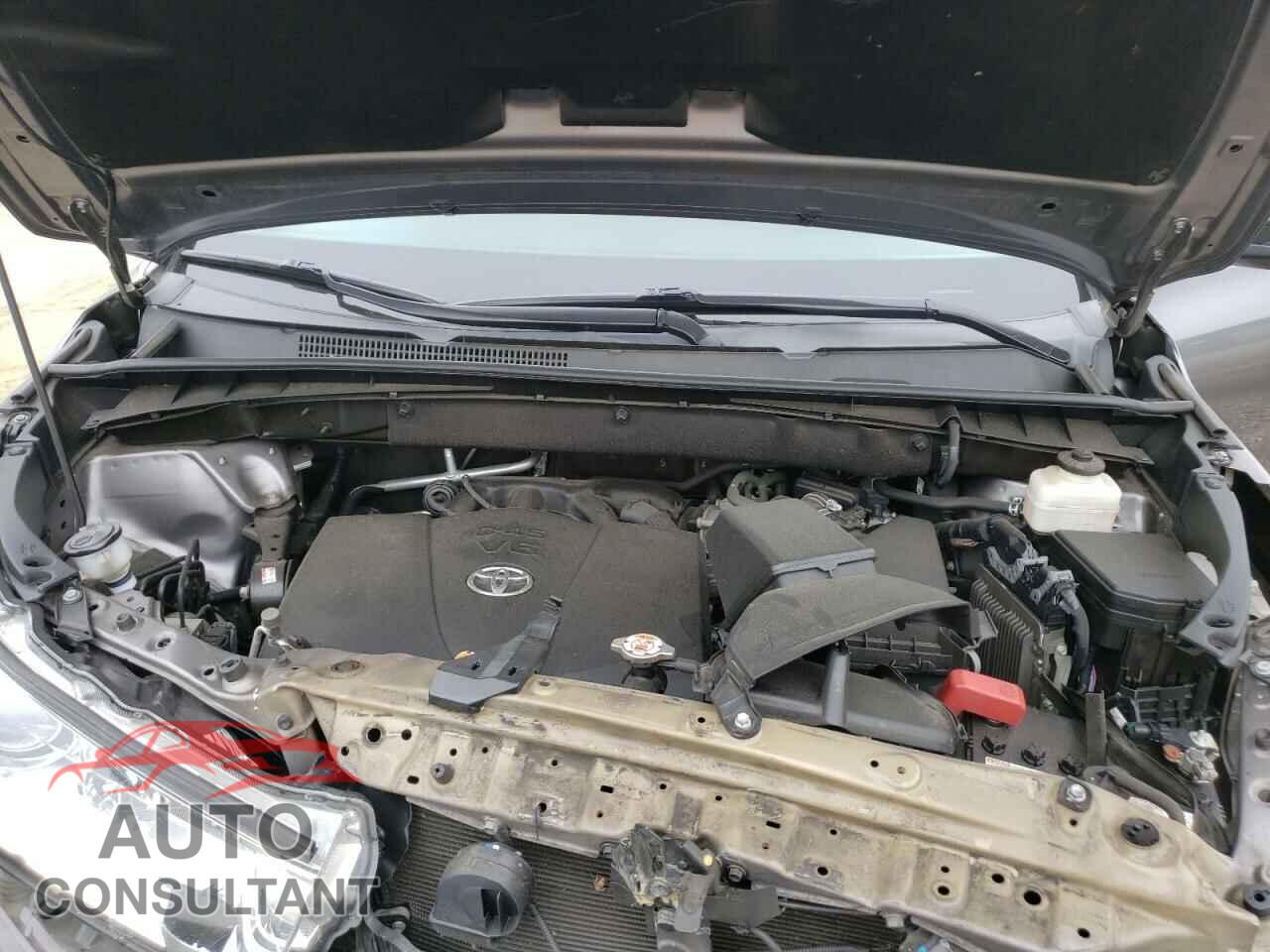 TOYOTA HIGHLANDER 2018 - 5TDBZRFH6JS487722