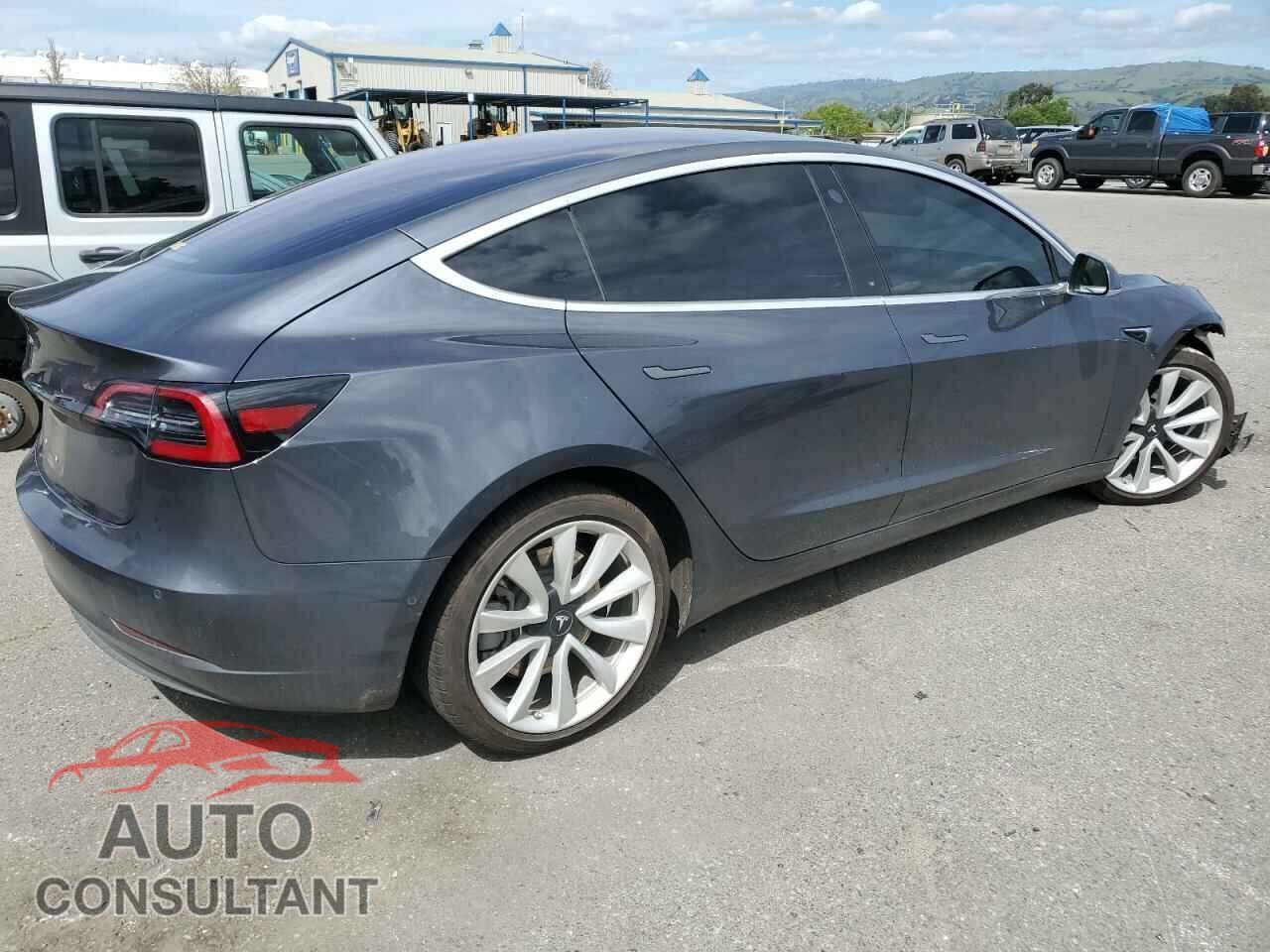 TESLA MODEL 3 2018 - 5YJ3E1EA3JF047080