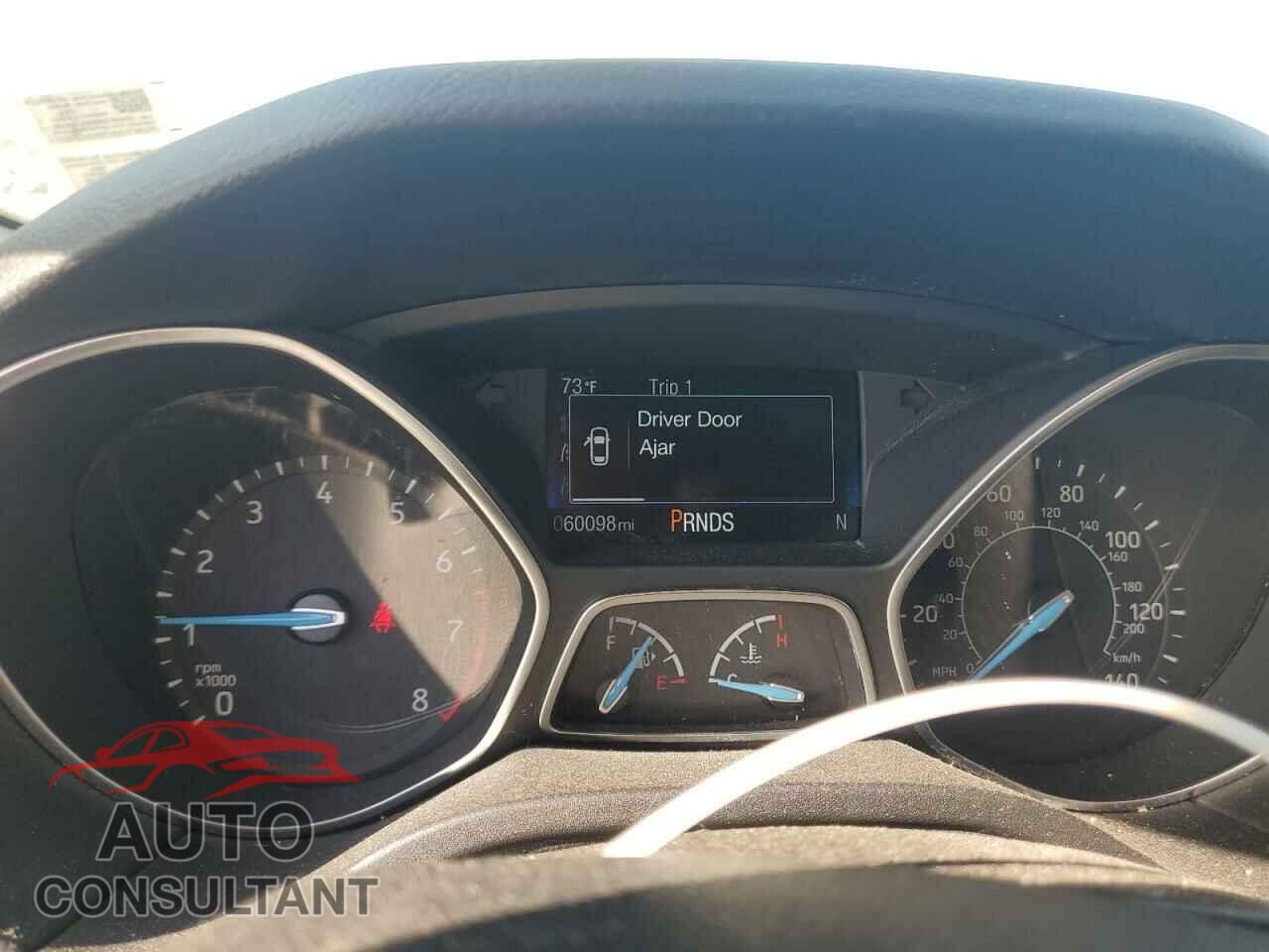 FORD FOCUS 2017 - 1FADP3M26HL284390