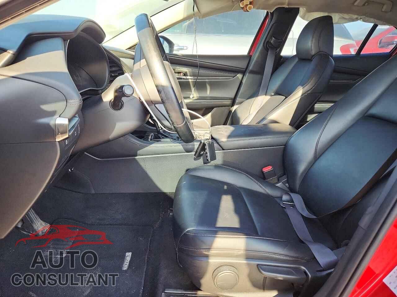 MAZDA 3 2019 - JM1BPBAM1K1118010