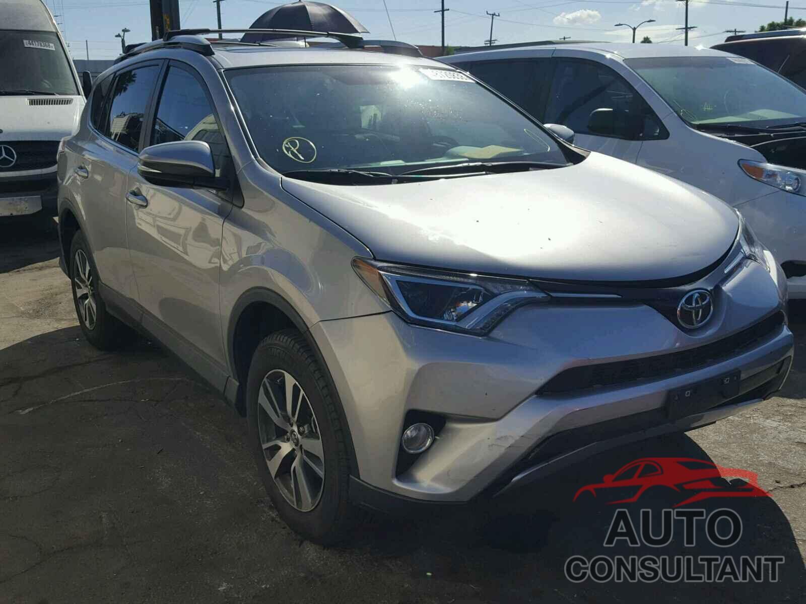 TOYOTA RAV4 XLE 2016 - 2T3WFREV9GW282095