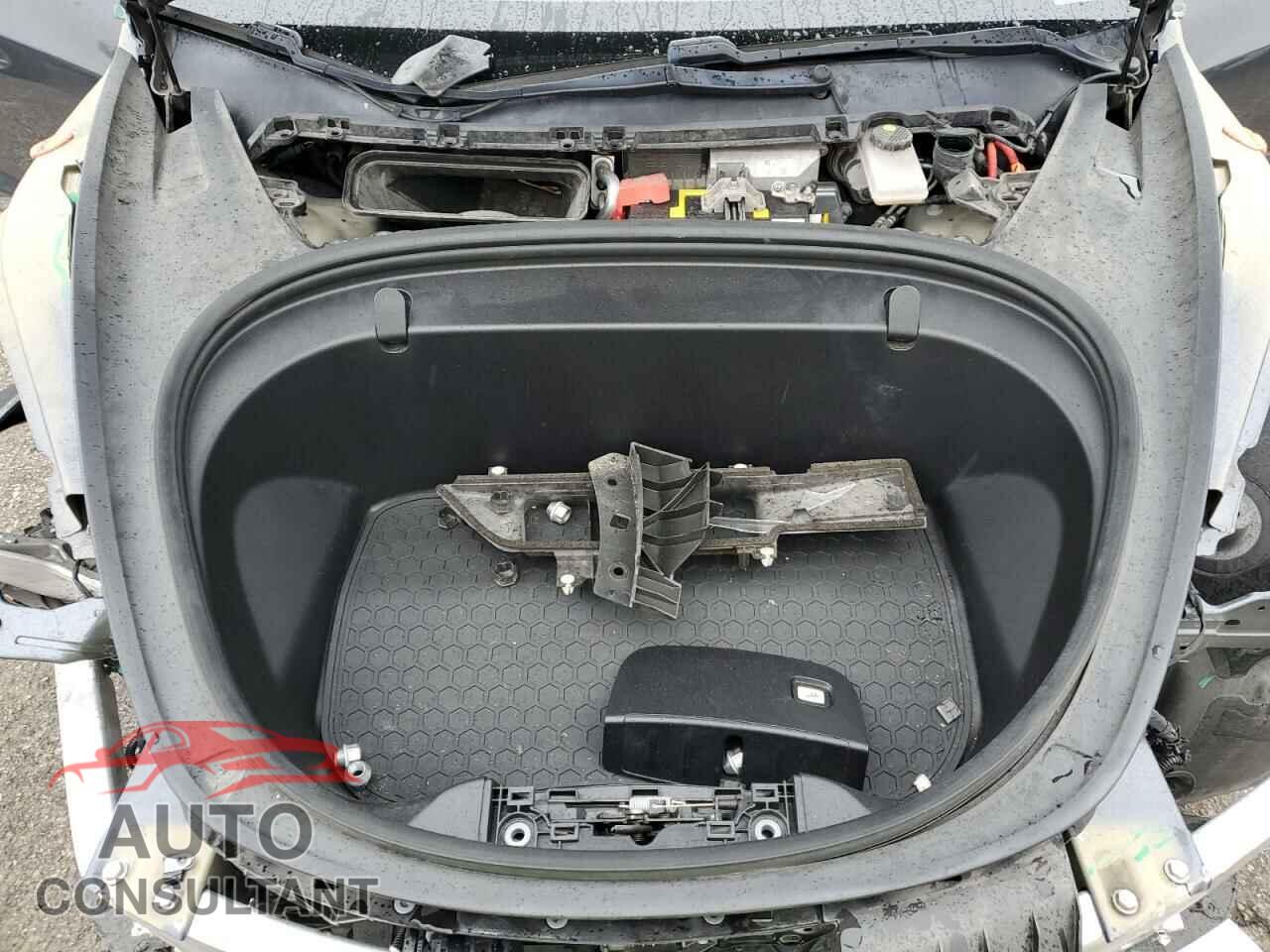 TESLA MODEL 3 2019 - 5YJ3E1EA9KF447453