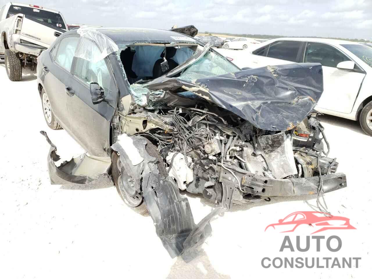 TOYOTA COROLLA 2018 - 2T1BURHE3JC032336