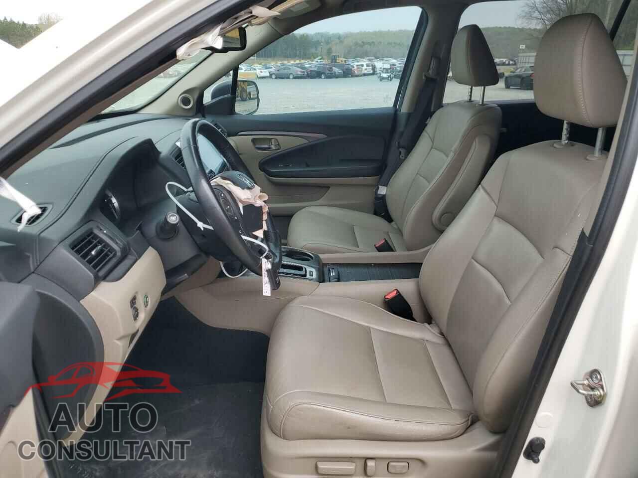 HONDA PILOT 2016 - 5FNYF5H5XGB036952