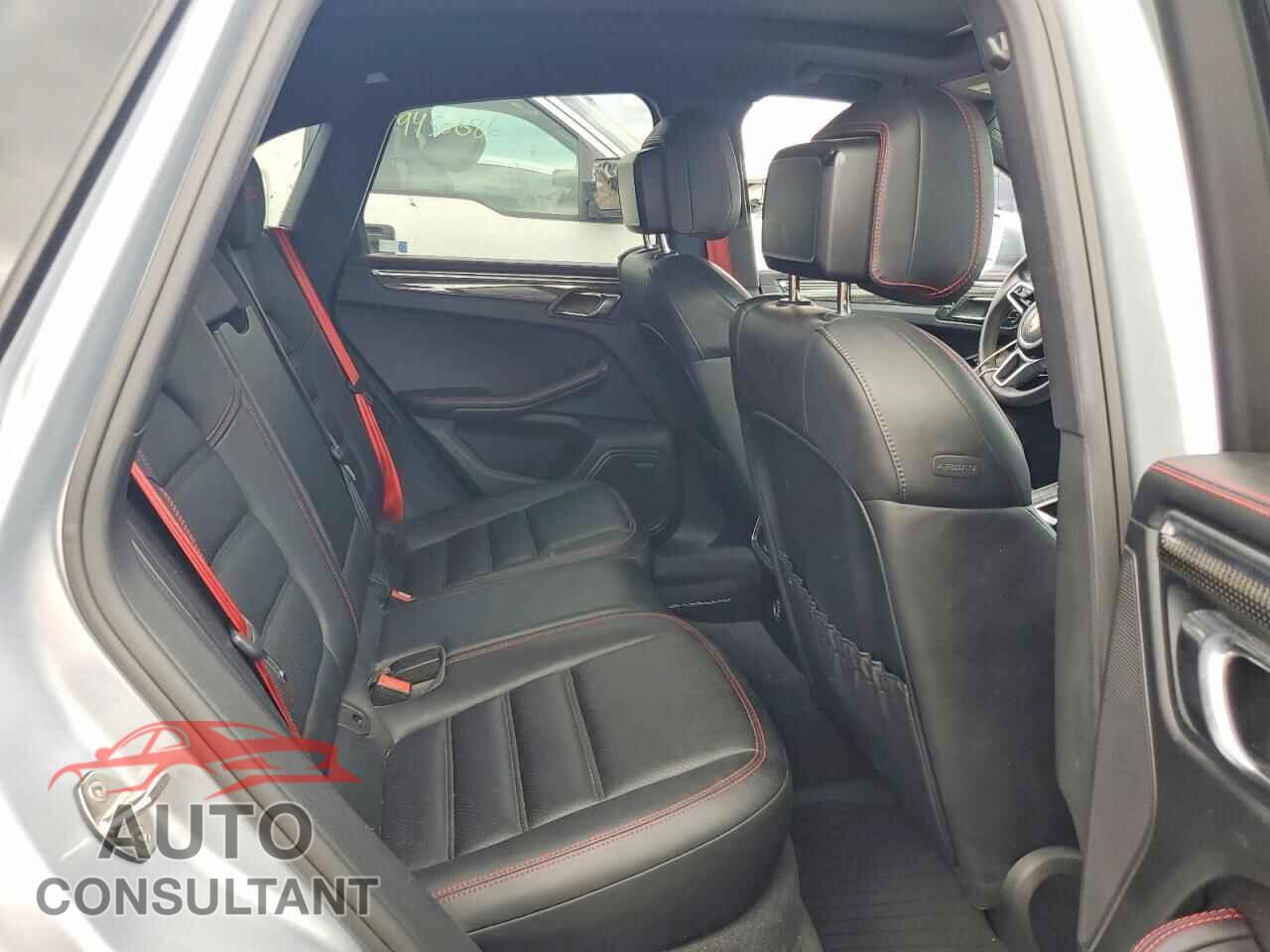 PORSCHE MACAN 2017 - WP1AG2A57HLB52498
