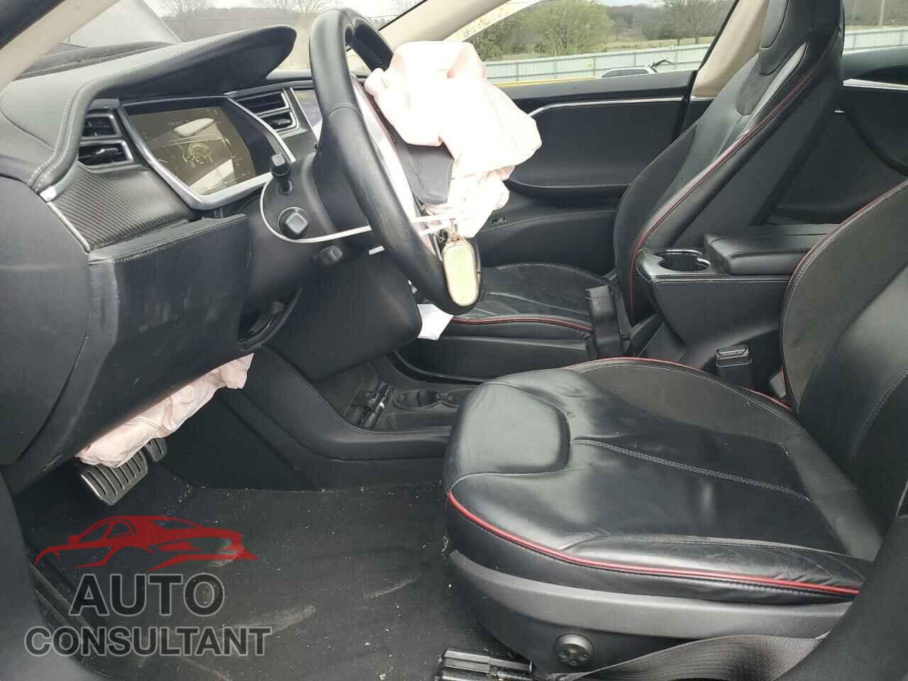 TESLA MODEL S 2013 - 5YJSA1DP5DFP24180