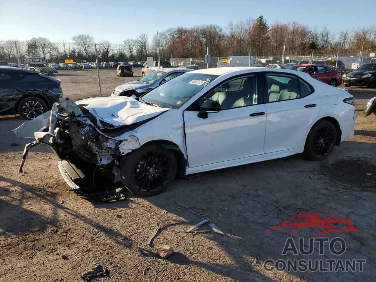 TOYOTA CAMRY 2022 - 4T1T11AK0NU071176