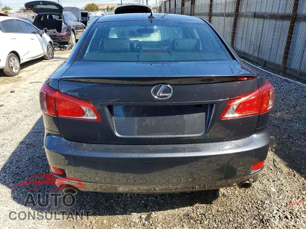 LEXUS IS 2011 - JTHBF5C28B5148256
