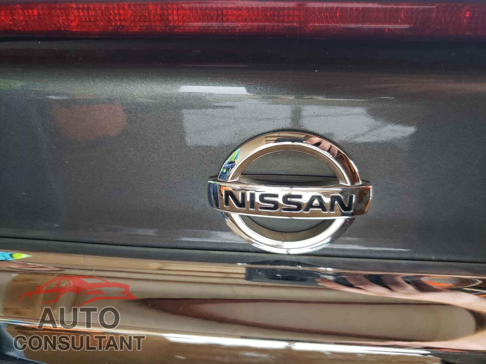 NISSAN MAXIMA 2017 - 1N4AA6AP2HC404398