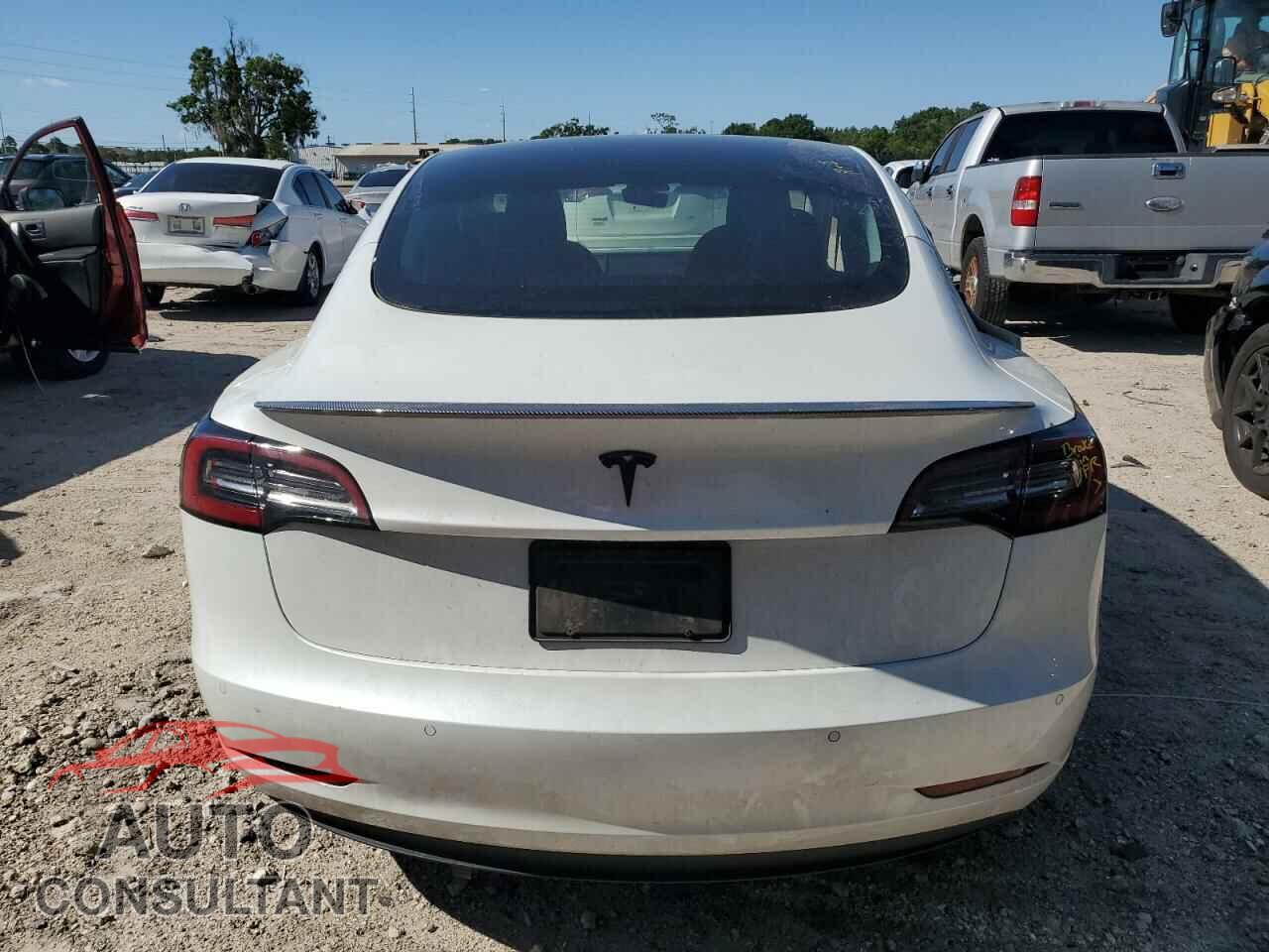 TESLA MODEL 3 2021 - 5YJ3E1EA0MF986272