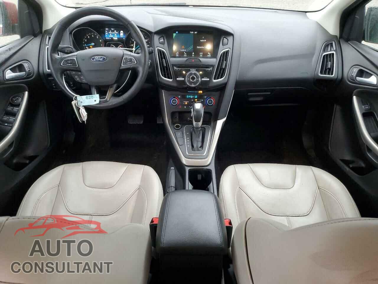 FORD FOCUS 2018 - 1FADP3N26JL271742