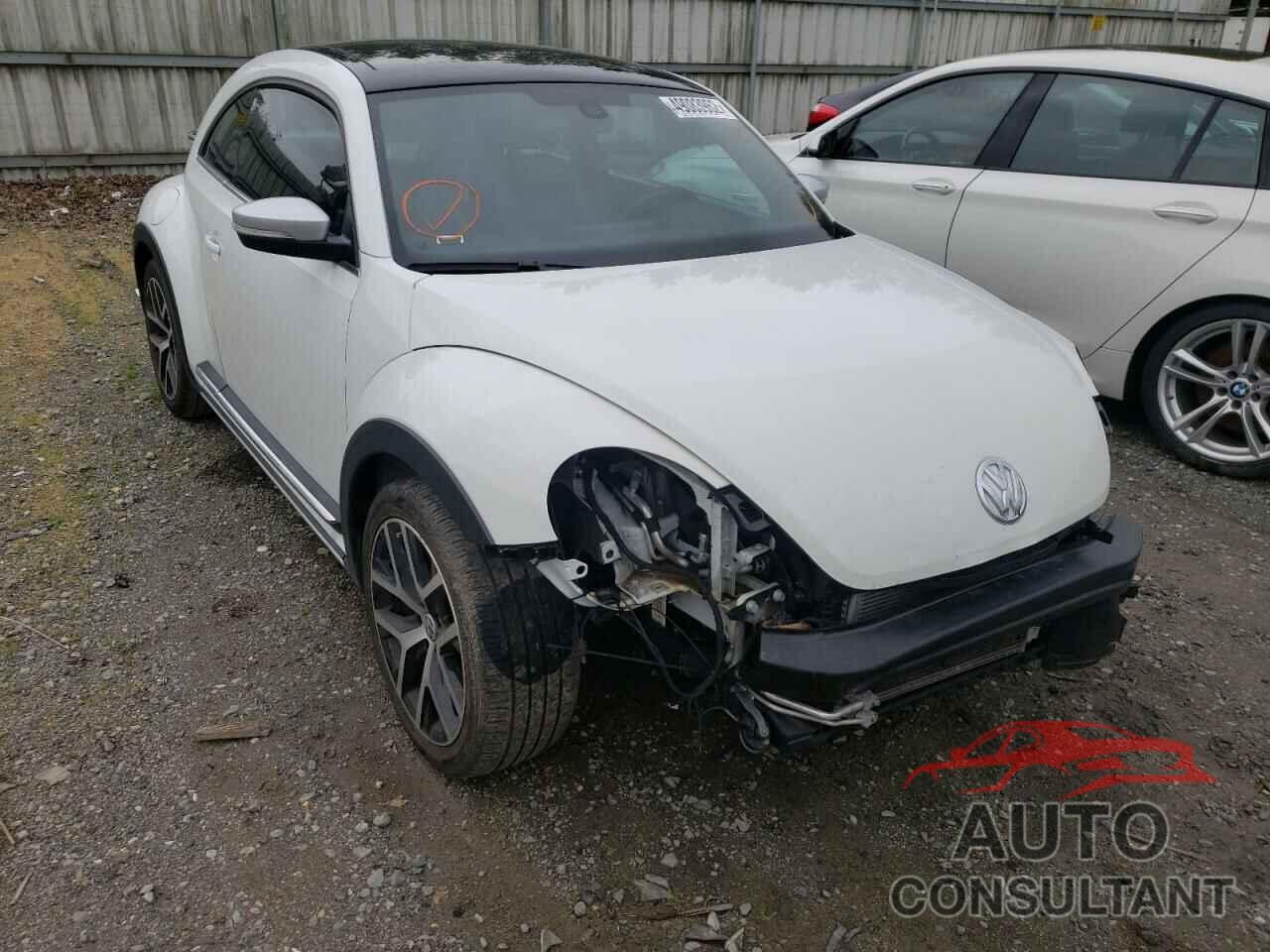 VOLKSWAGEN BEETLE 2018 - 3VWSD7AT3JM714411