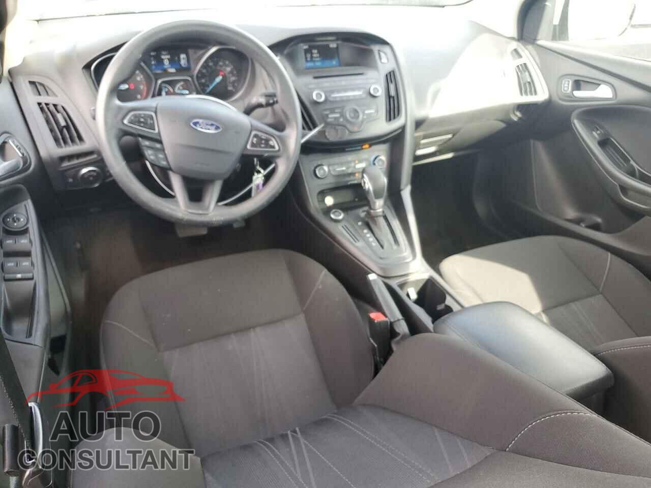 FORD FOCUS 2017 - 1FADP3F24HL344776