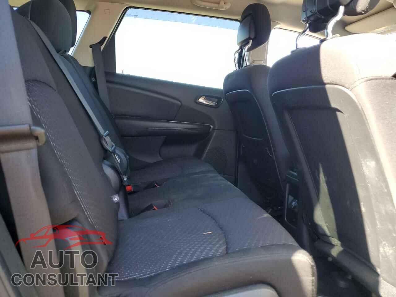 DODGE JOURNEY 2015 - 3C4PDCBB4FT708542