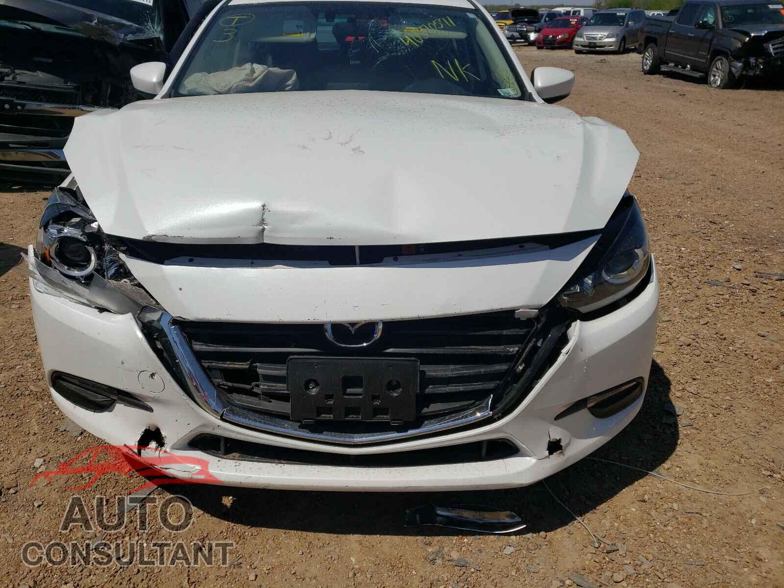 MAZDA 3 2017 - 3MZBN1U7XHM103858