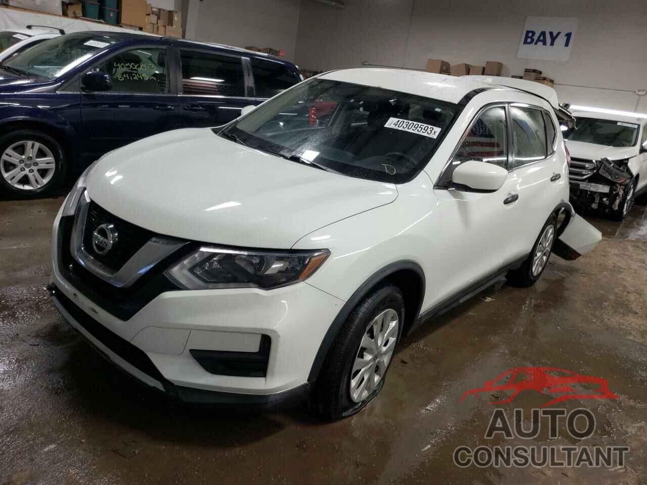 NISSAN ROGUE 2017 - KNMAT2MT1HP555490