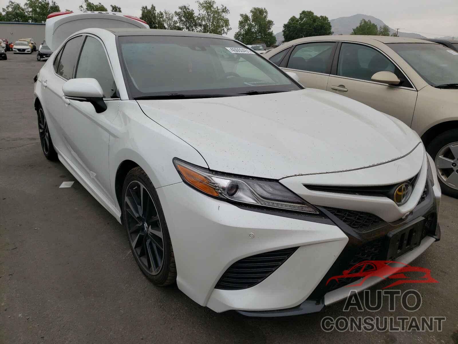 TOYOTA CAMRY 2018 - 4T1BZ1HK8JU012249
