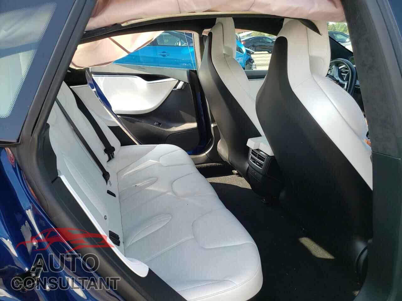 TESLA MODEL S 2017 - 5YJSA1E27HF204507
