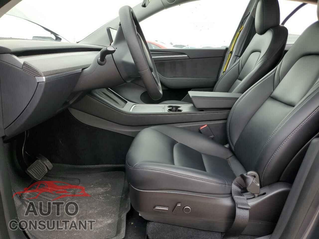 TESLA MODEL Y 2023 - 7SAYGAEEXPF616019