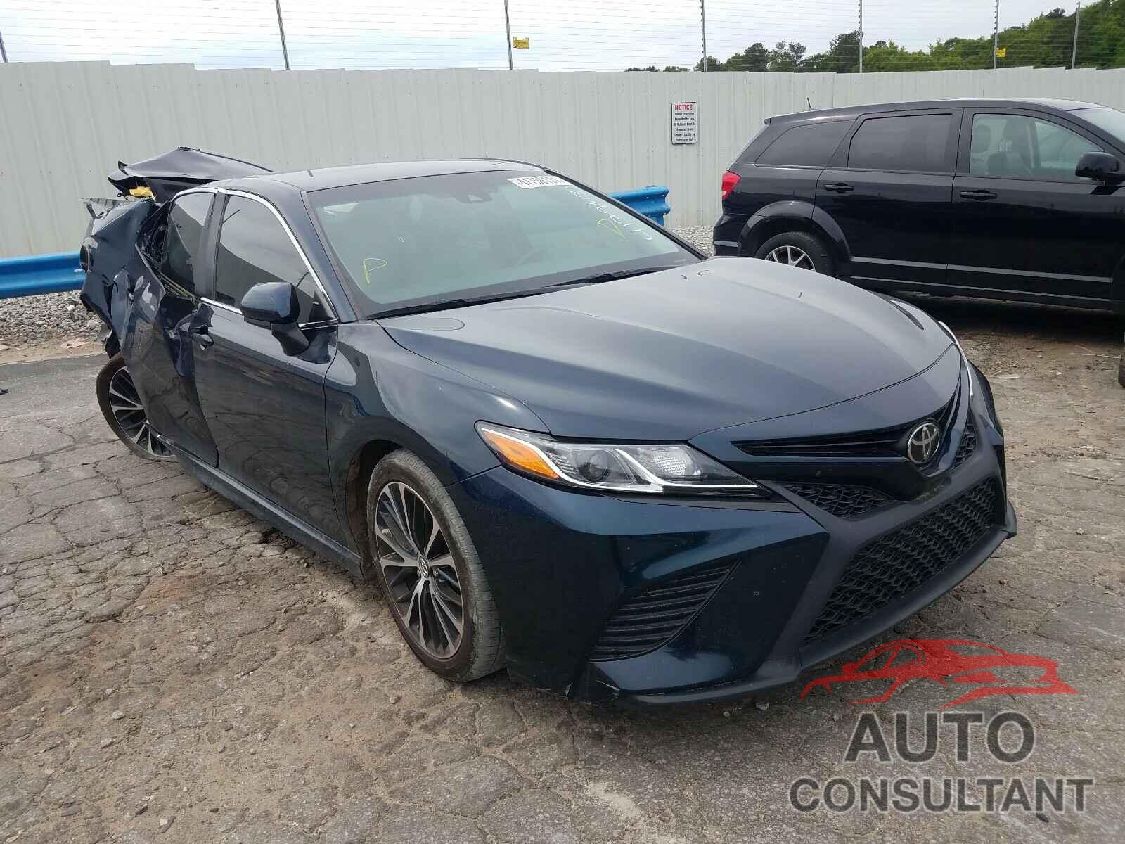 TOYOTA CAMRY 2018 - 4T1B11HKXJU547171