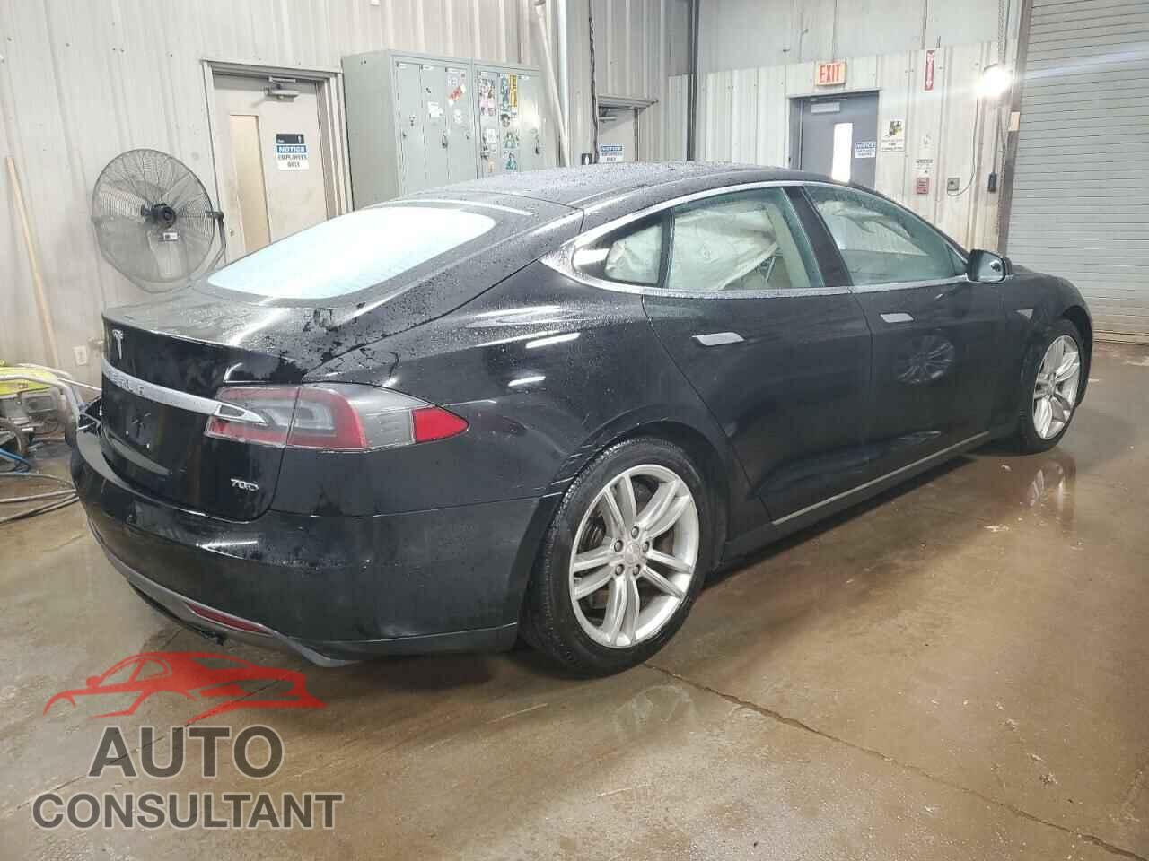 TESLA MODEL S 2016 - 5YJSA1E22GF122831