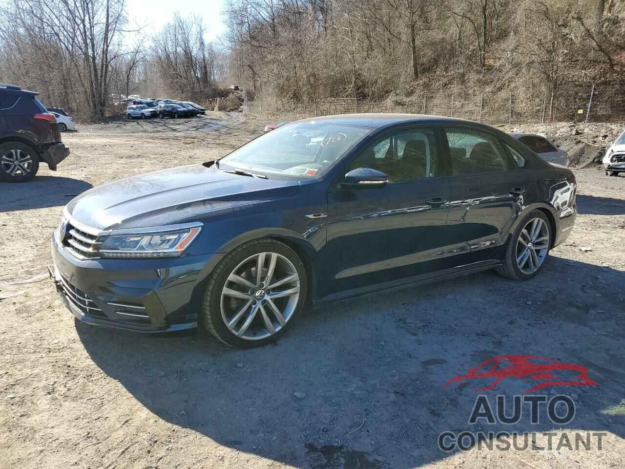 VOLKSWAGEN PASSAT 2018 - 1VWAA7A35JC051204