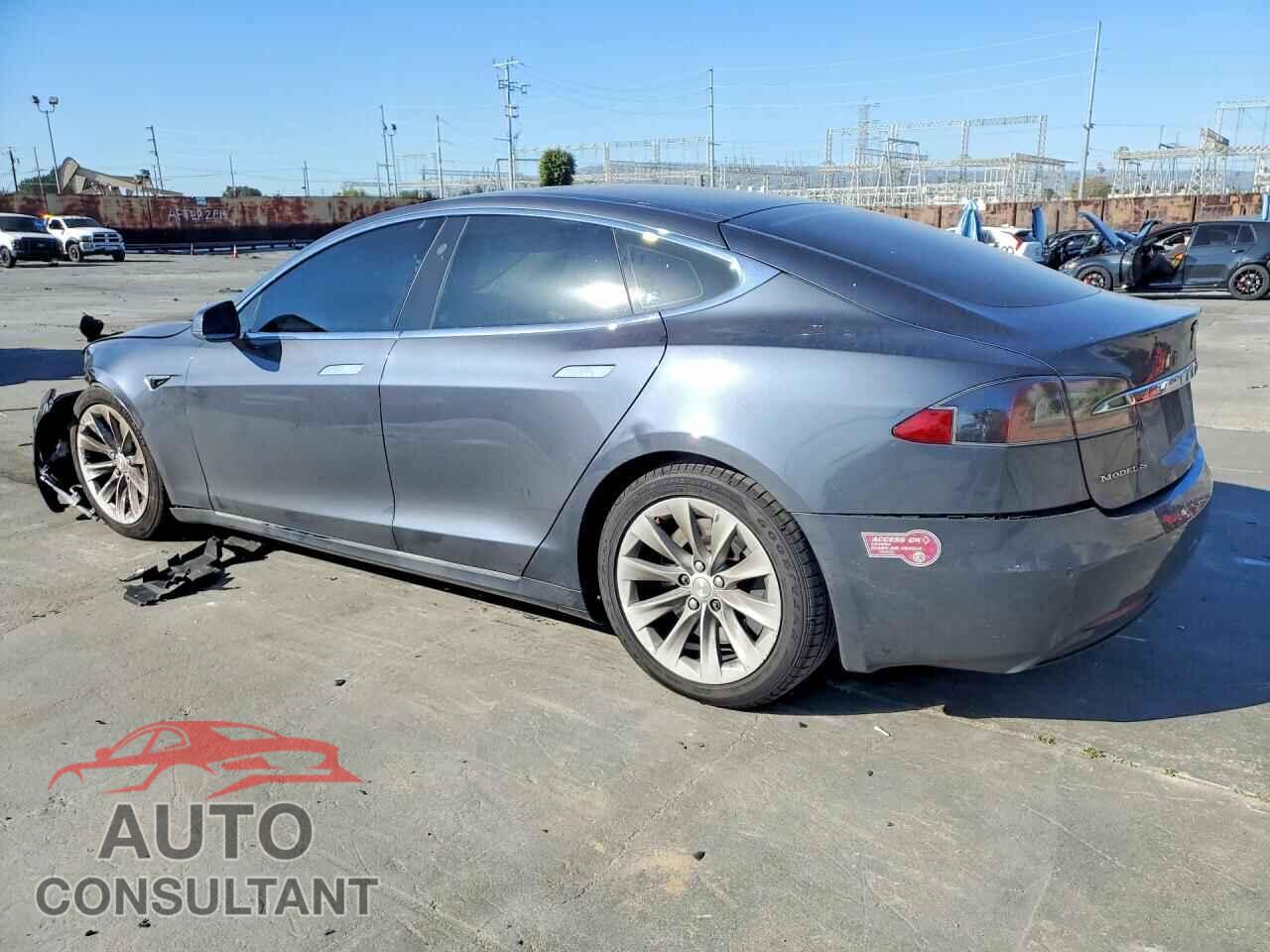 TESLA MODEL S 2017 - 5YJSA1E23HF229212