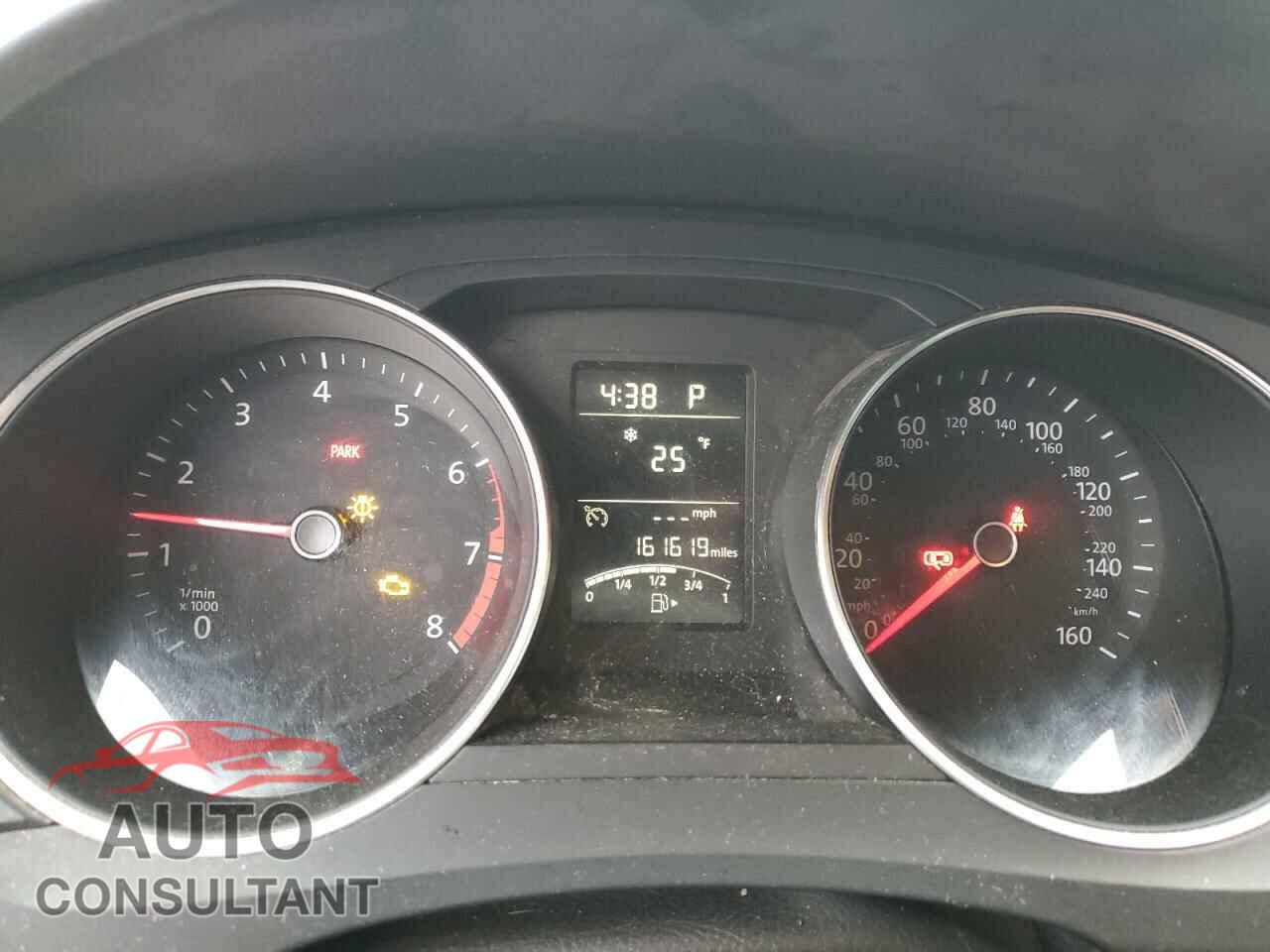 VOLKSWAGEN JETTA 2018 - 3VW2B7AJ5JM257590