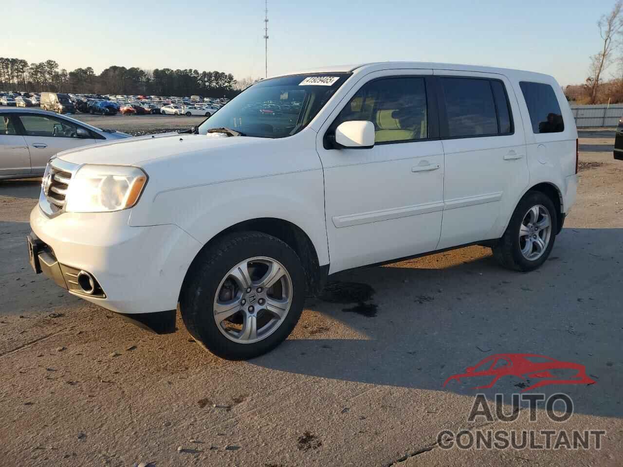 HONDA PILOT 2015 - 5FNYF3H49FB008084