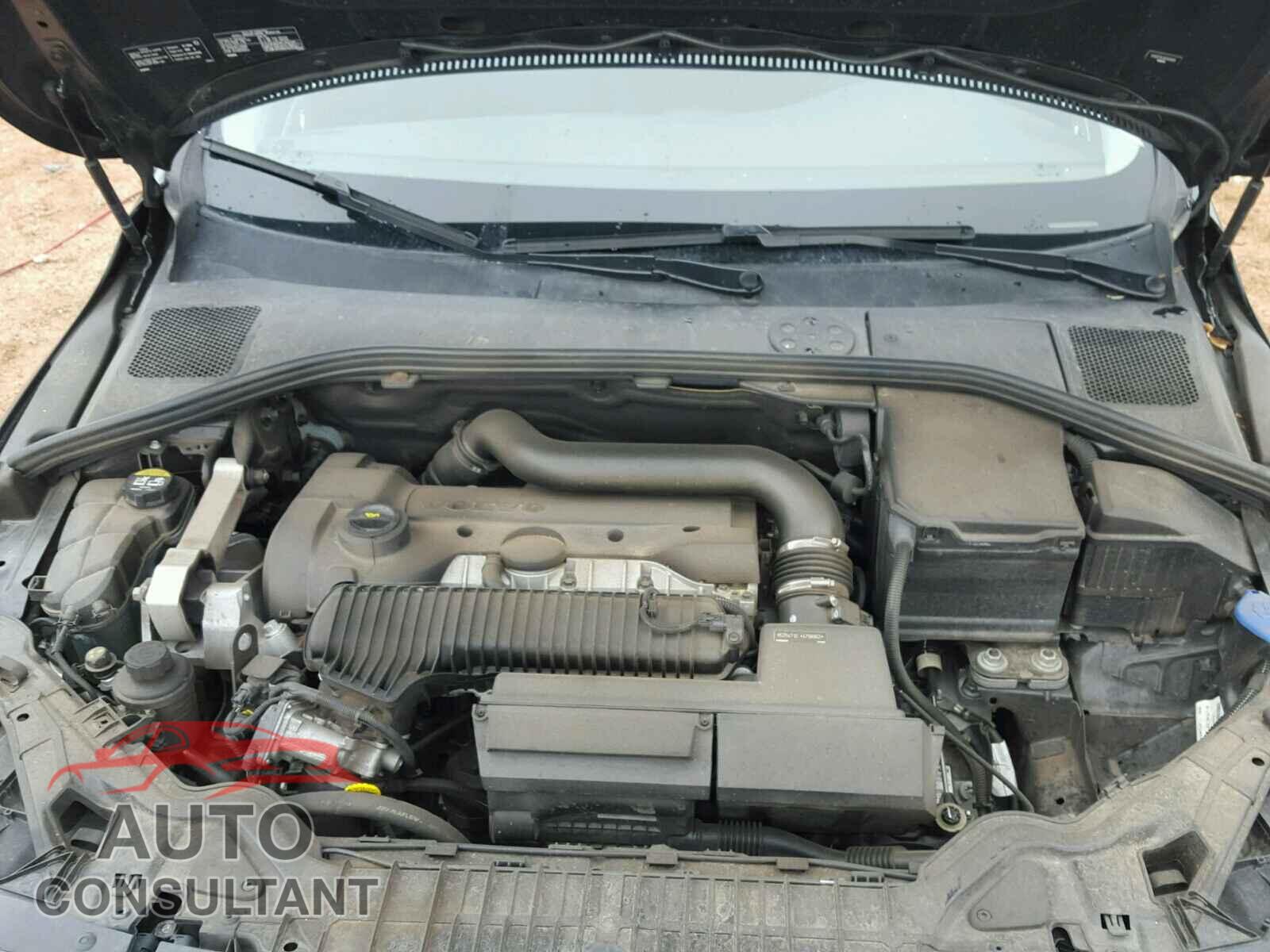 VOLVO S60 2016 - YV1612TK3G2400935