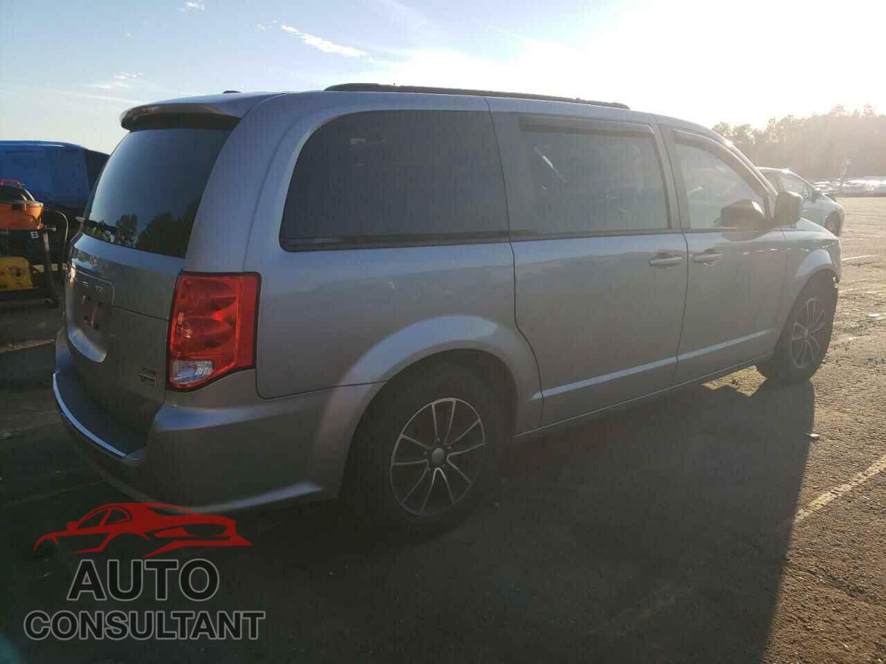 DODGE CARAVAN 2018 - 2C4RDGEG9JR146544