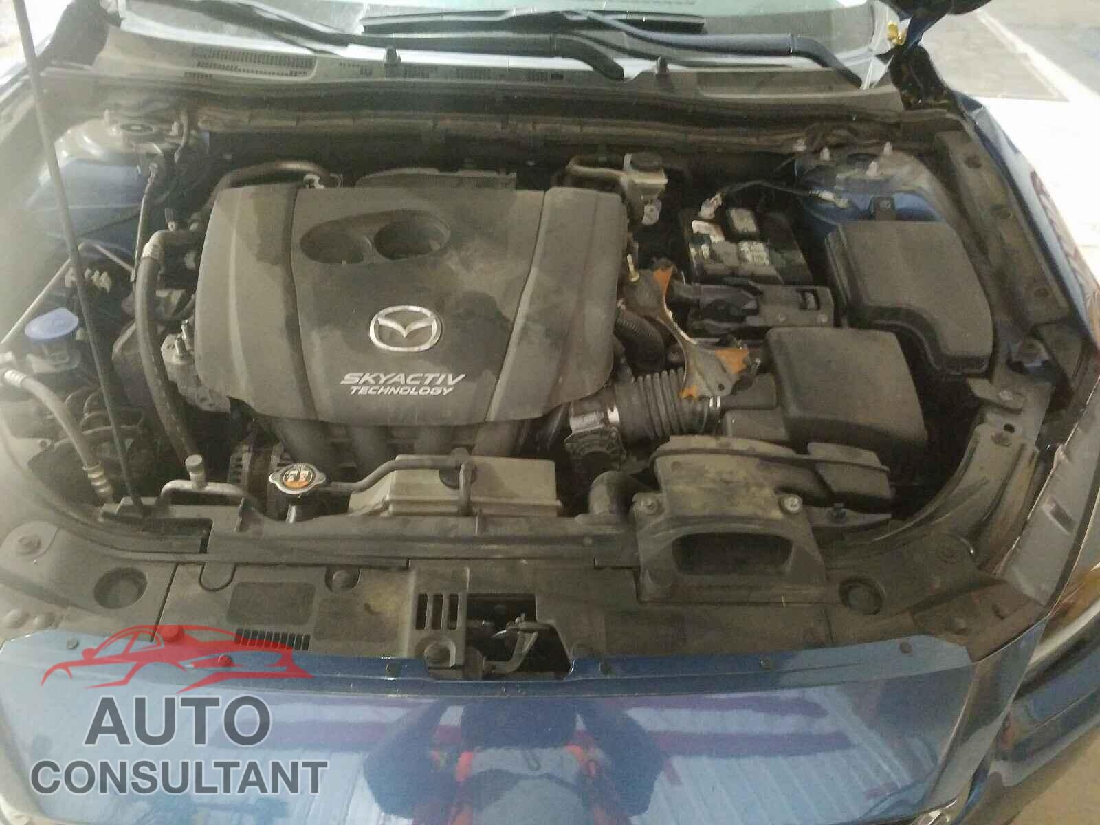 MAZDA 3 2017 - 3MZBN1U76HM155682